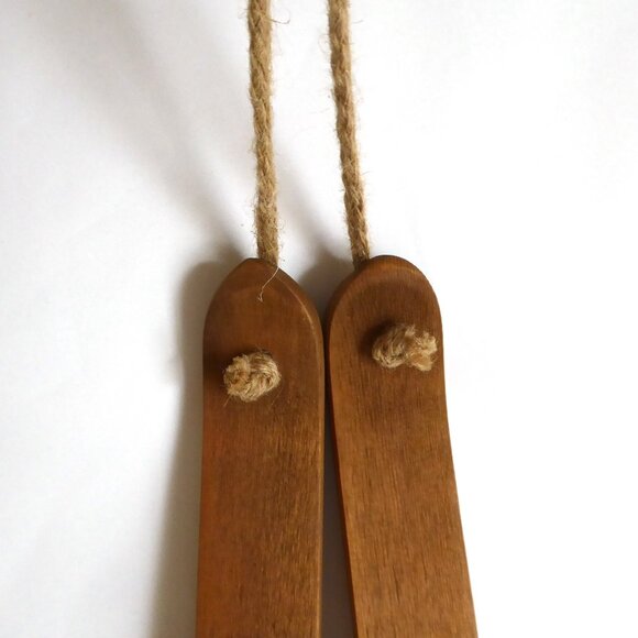 NEW 30” ELF SKI ORNAMENT WINTER HOLIDAY CHRISTMAS ANTIQUE WOOD DECOR PAIR - Picture 3 of 12